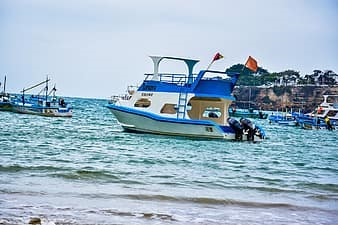 a small boat in a body of water